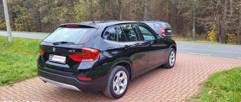 BMW X1 cena 46900 przebieg: 175600, rok produkcji 2015 z Siechnice małe 466